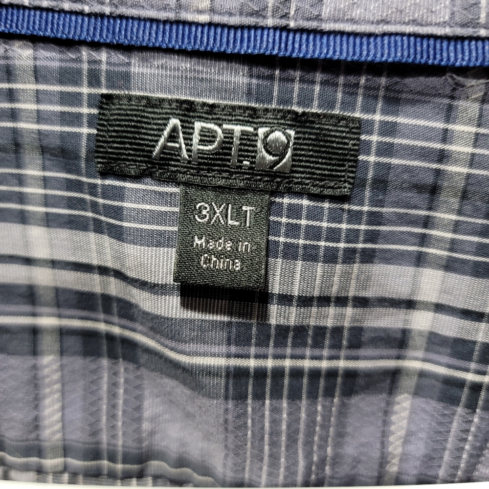 Apt. 9 Dress Shirt. Short Sleeve. One Pocket